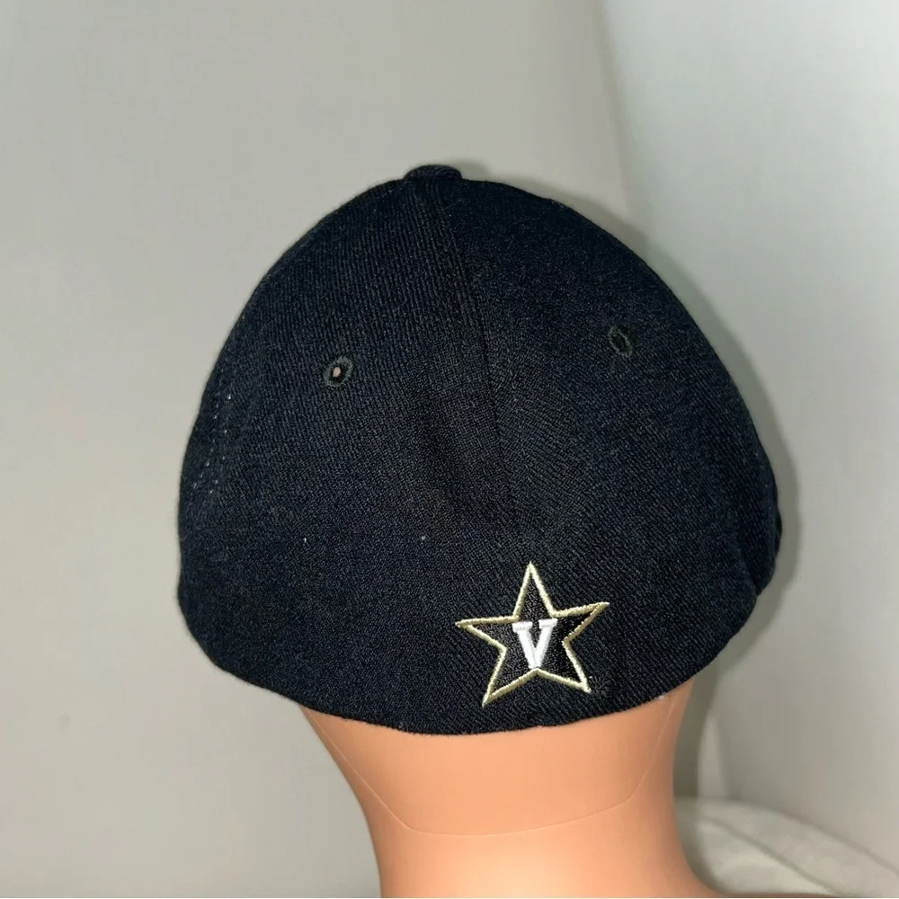 Zephyr‎ Vanderbilt University Commodores 2Fit Ball Cap M/L